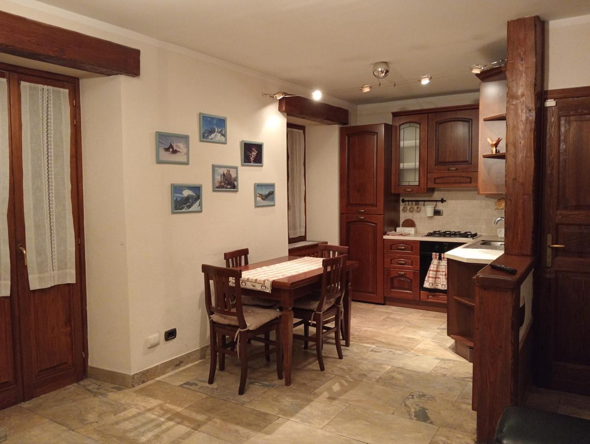Apartamento Mansarda Monte Bianco La Salle Exterior foto