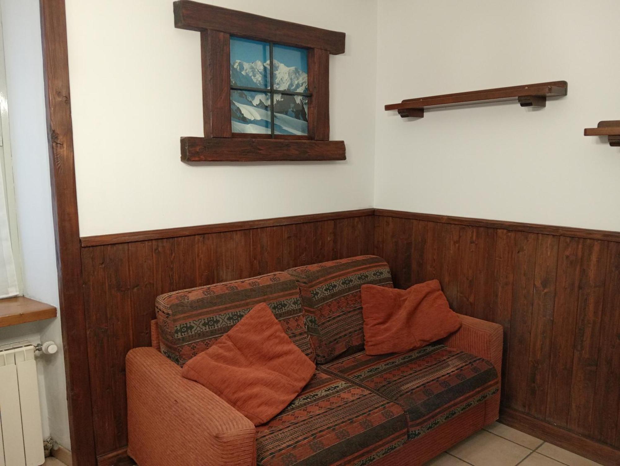 Apartamento Mansarda Monte Bianco La Salle Habitación foto